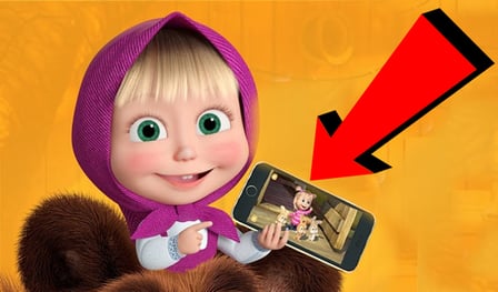 Schau dir Mashas geliebtes Handy an!