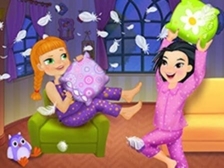 Crazy Pillow Fight Sleepover Party